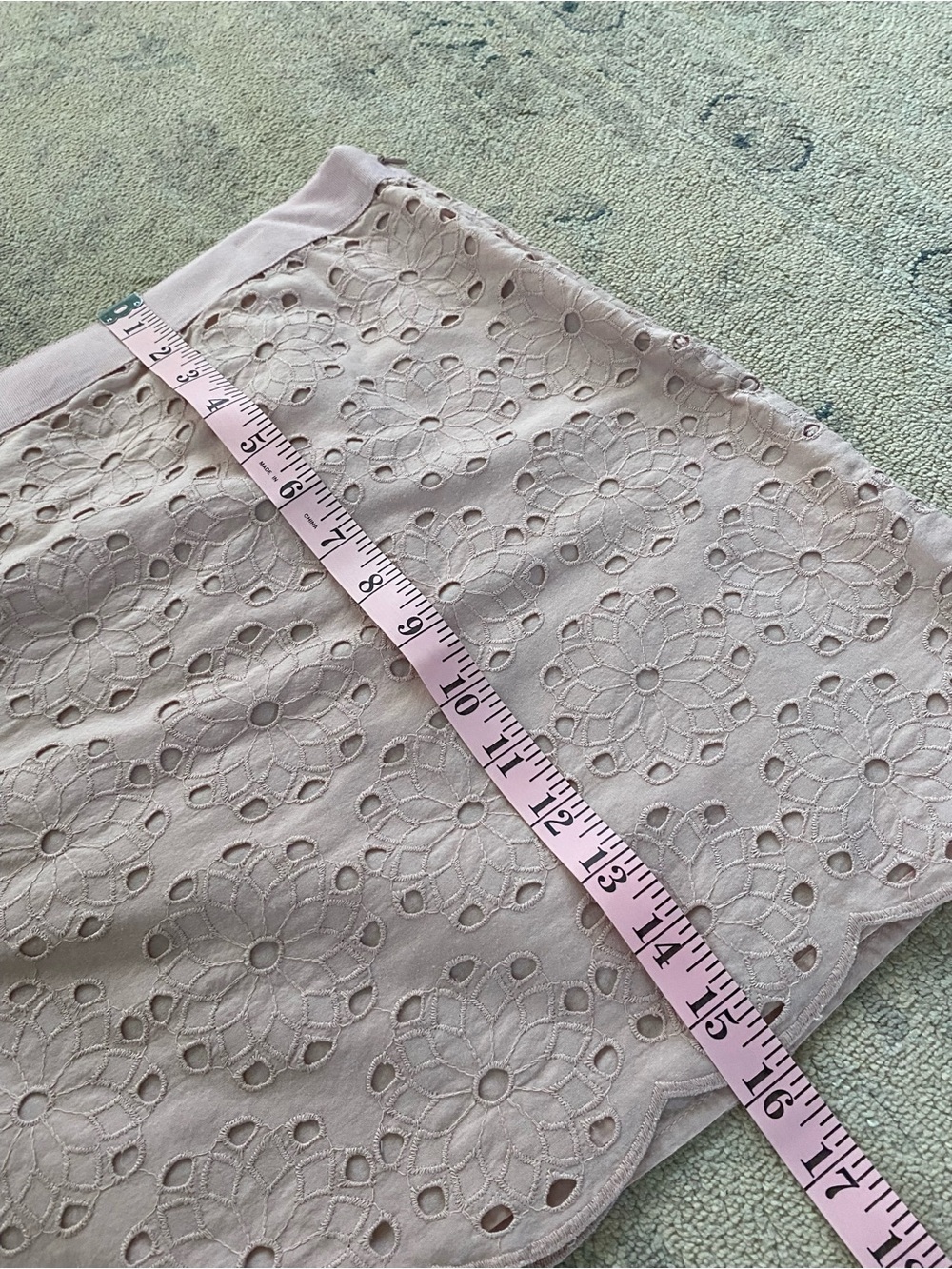 J. Crew Factory Floral Eyelet Cotton Mini Skirt Size 6 Mauve Pink Feminine Lace - Picture 10 of 10